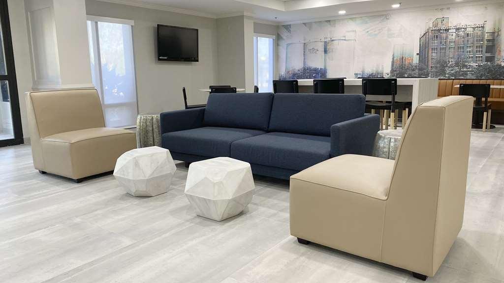 Best Western Plus Sugar Land/Stafford 내부 사진