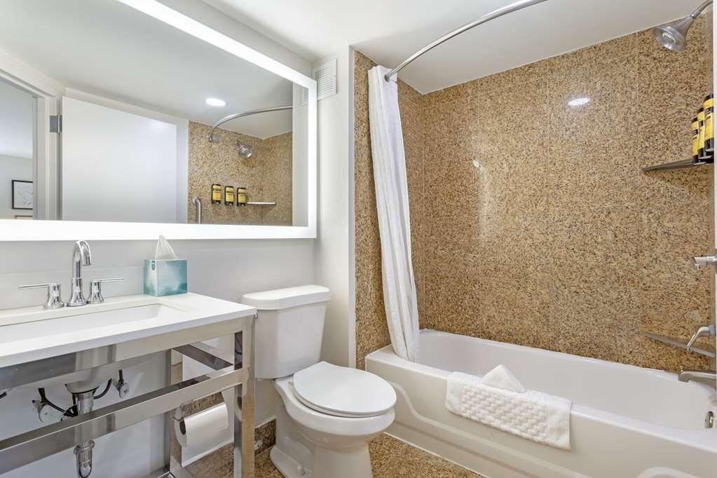 Best Western Plus Sugar Land/Stafford 객실 사진