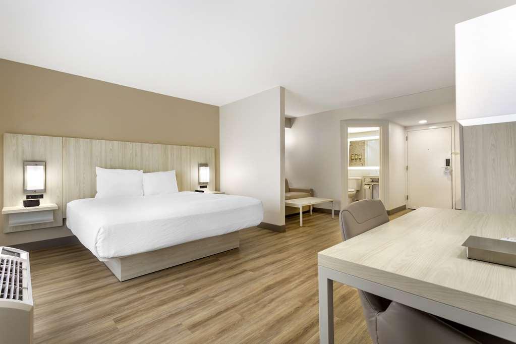 Best Western Plus Sugar Land/Stafford 객실 사진