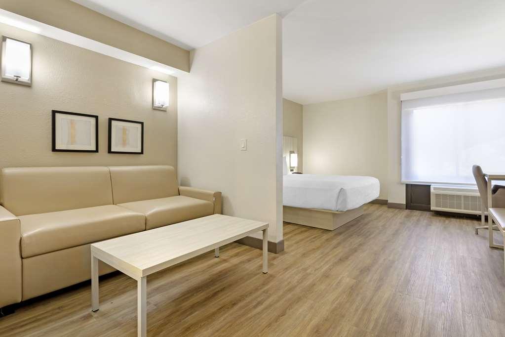 Best Western Plus Sugar Land/Stafford 객실 사진